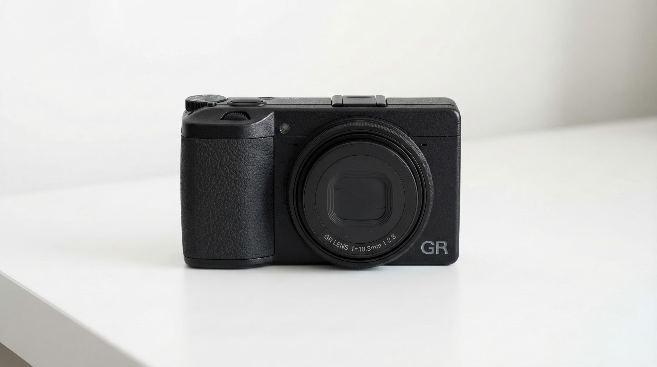 Ricoh GR4 Review Is the 5-Axis IBIS Worth the Scalper Price