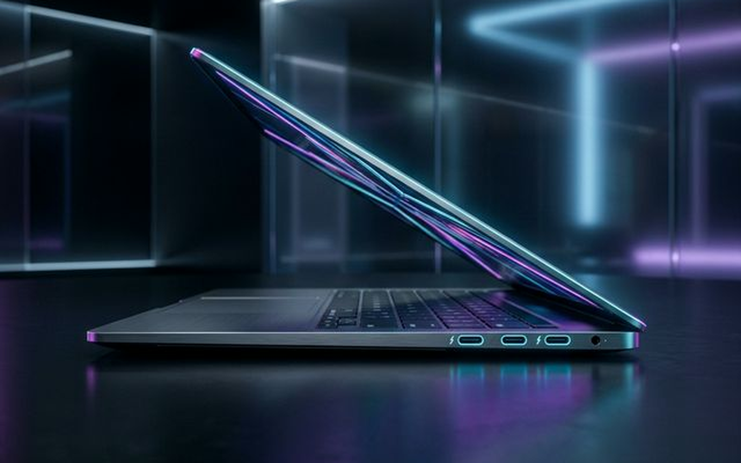 Xiaomi Book Pro 14 magnesium alloy chassis and ports